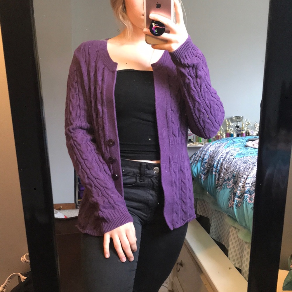 Buttonable Cardigan - Picture 5 of 7